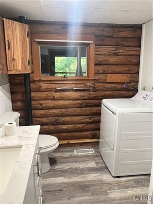 Interior, Washer, Wood Texture Flooring, Wooden Walls