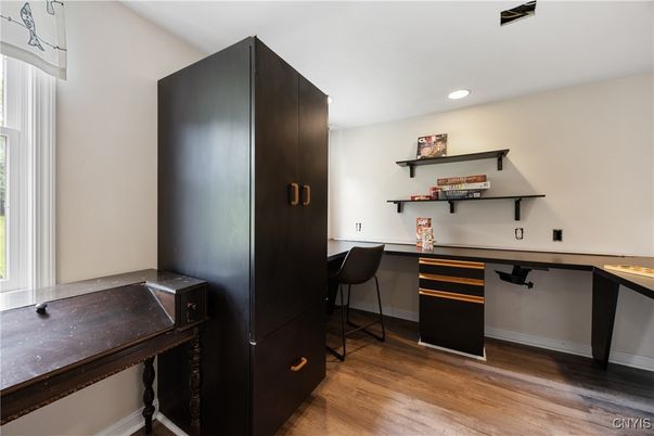 Interior, Recessed Lighting, Wood Texture Flooring
