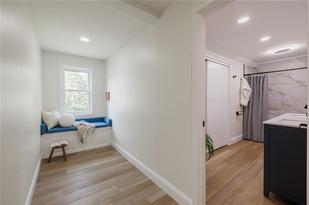 Bathroom, Interior, Recessed Lighting, Wood Texture Flooring