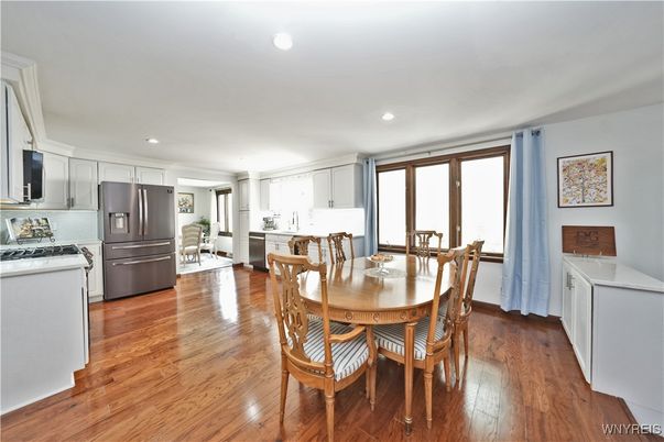 Dining room, Interior, Kitchen, Recessed Lighting, Wood Texture Flooring