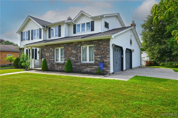 Attached, Exterior, Facade, Brick Facade, Farmhouse