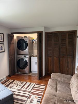 Interior, Utility Closets, Washer, Wood Texture Flooring