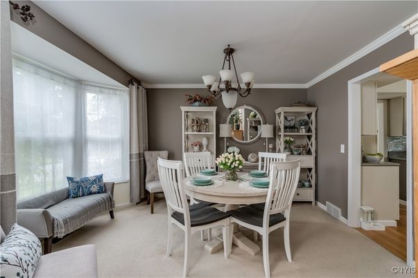 Chandelier, Dining room, Interior