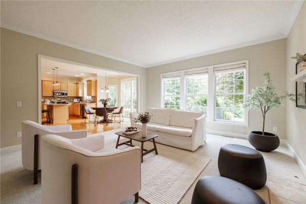 Dining room, Interior, Kitchen, Living room, Pendant Lights, Recessed Lighting, Stainless Steel Appliances