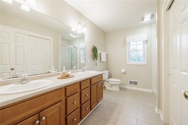 Bathroom, Dual Sink Vanities, Interior