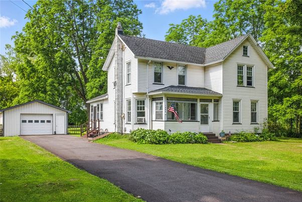 Detached Garage, Exterior, Facade, Farmhouse