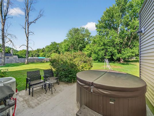 Backyard, Exterior, Hot Tub
