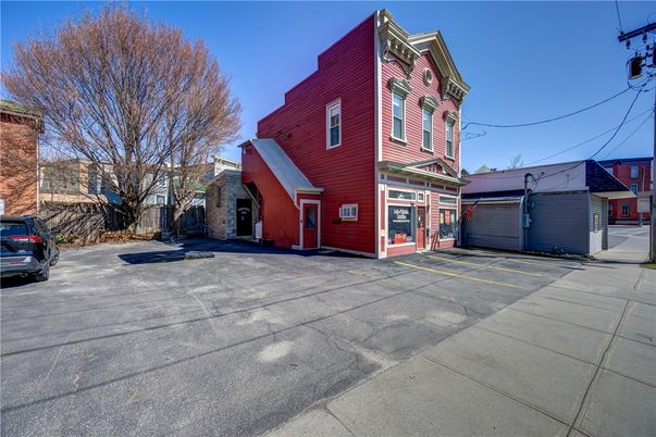 Detached Garage, Exterior