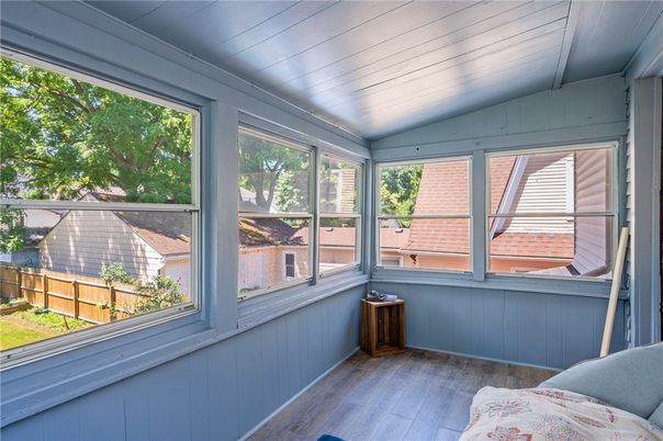 Interior, Sun Room, Wood Texture Flooring