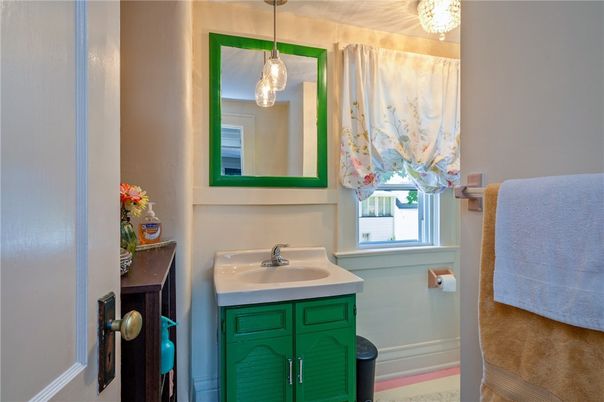 Bathroom, Interior, Pendant Lights