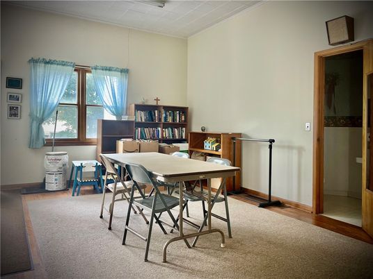 Dining room, Interior