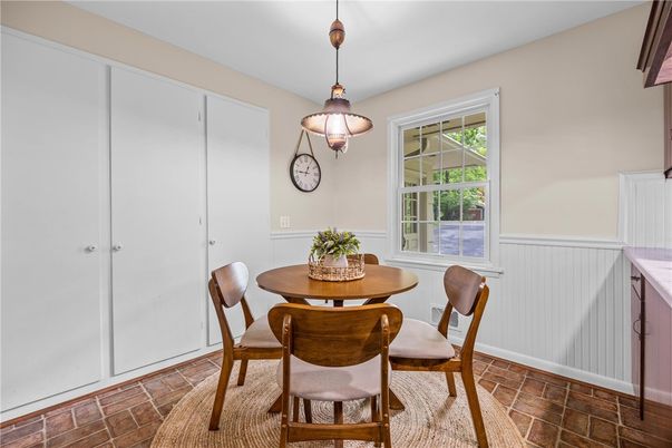Dining room, Interior, Pendant Lights