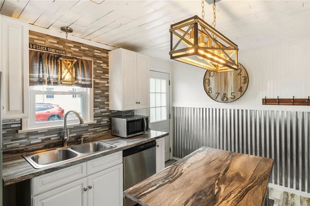 Interior, Kitchen, Pendant Lights, Stainless Steel Appliances