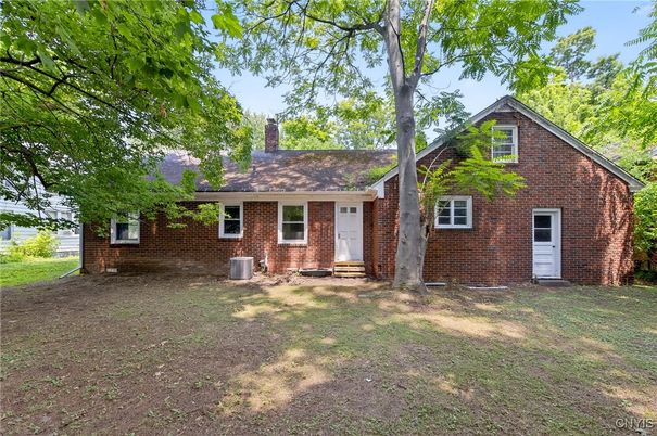 Attached, Exterior, Facade, Brick Facade, Cape Cod