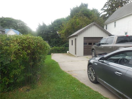 Detached Garage, Exterior