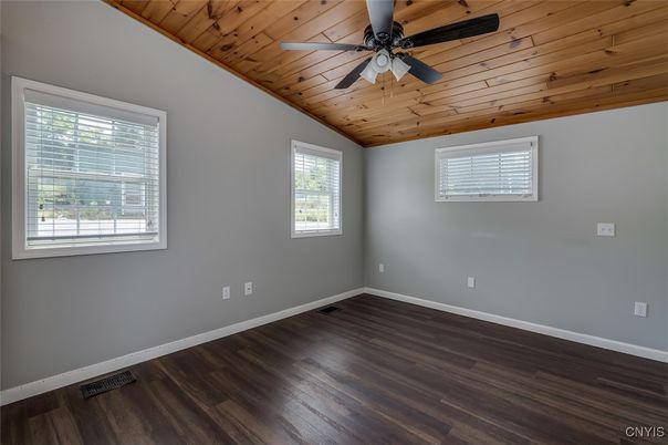 Empty room, Interior, Recessed Lighting, Wooden Ceilings, Wood Texture Flooring