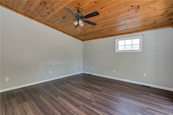 Empty room, Interior, Wooden Ceilings, Wood Texture Flooring