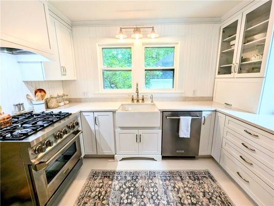 Interior, Kitchen, Stainless Steel Appliances