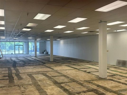 Empty room, Interior, Recessed Lighting