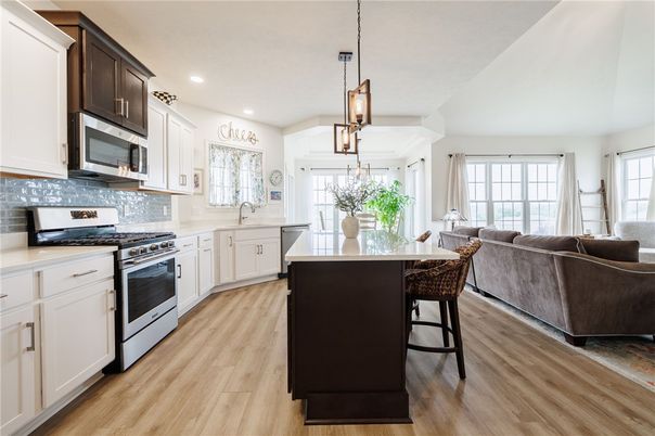 Interior, Kitchen, Living room, Pendant Lights, Recessed Lighting, Stainless Steel Appliances, Wood Texture Flooring