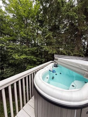 Exterior, Hot Tub