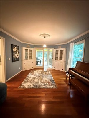 Interior, Pendant Lights, Wood Texture Flooring