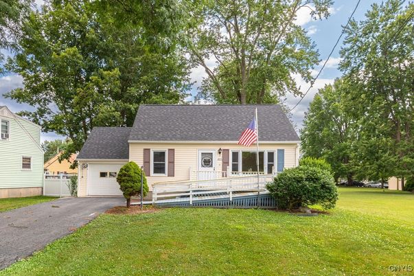 Attached, Backyard, Exterior, Facade, Cape Cod