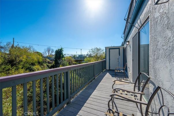 Exterior, Wood Texture Flooring