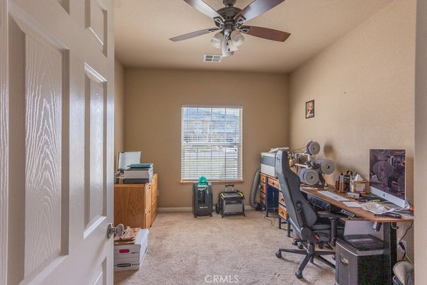 Home Office, Interior