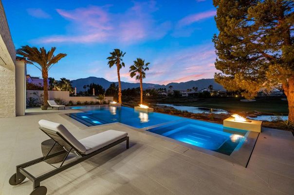 Exterior, Pool, Water