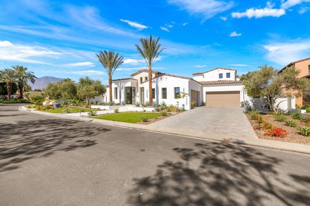 Attached, Exterior, Facade, Spanish Mediterranean