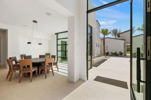 Dining room, Interior, Pendant Lights, Recessed Lighting