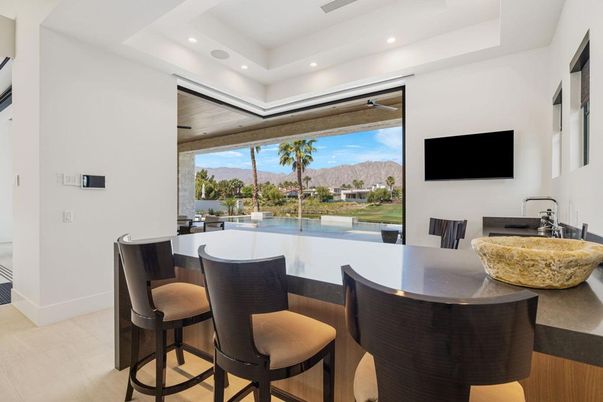Dining room, Interior, Recessed Lighting