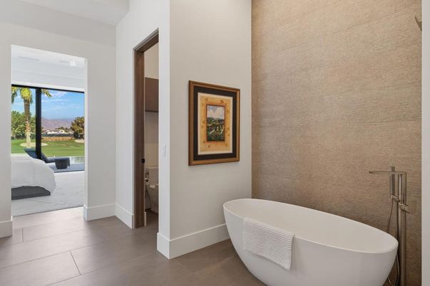 Bathroom, Free Standing Baths, Interior, Recessed Lighting