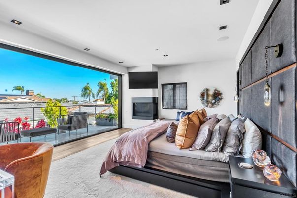 Bedroom, Fireplace, Interior, Recessed Lighting, Wood Texture Flooring