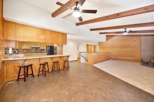 Empty room, Interior, Kitchen, Wooden Beams, Wooden Walls
