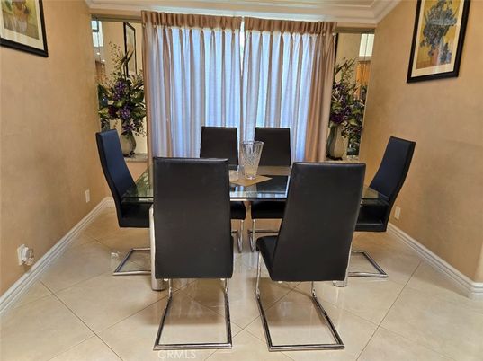 Dining room, Interior