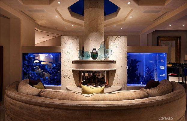 Fireplace, Interior, Living room, Piano, Recessed Lighting