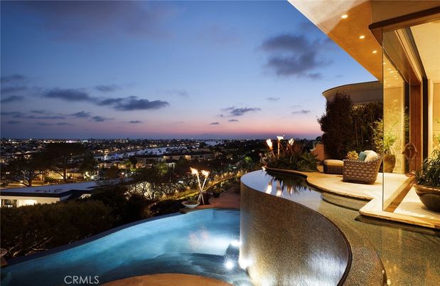 Exterior, Pool, Other