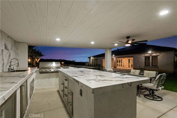 Exterior, Recessed Lighting