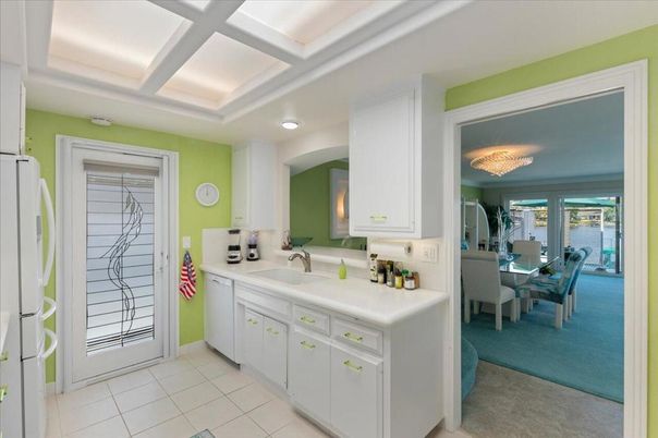 Bathroom, Chandelier, Dining room, Interior, Recessed Lighting, Water