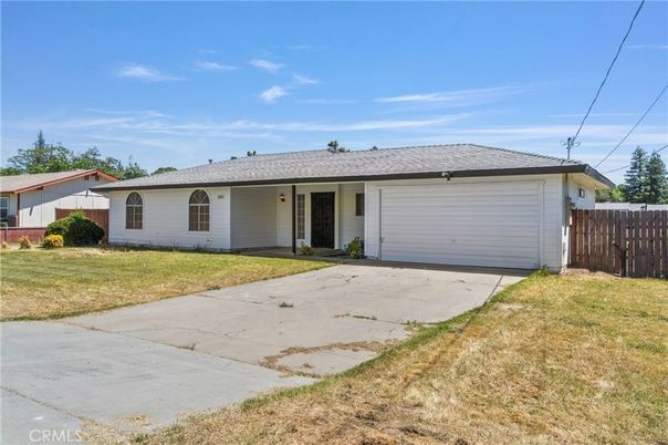 Attached, Backyard, Exterior, Facade, Ranch