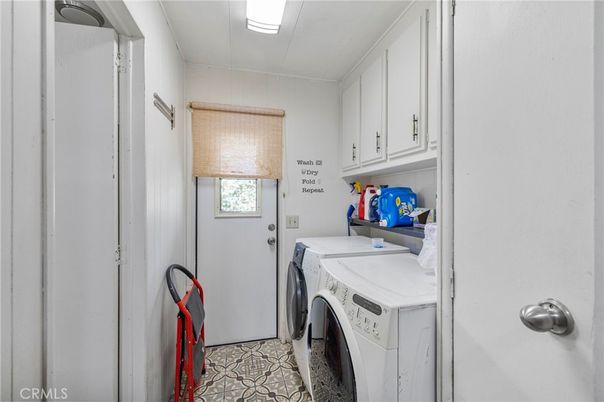 Interior, Washer