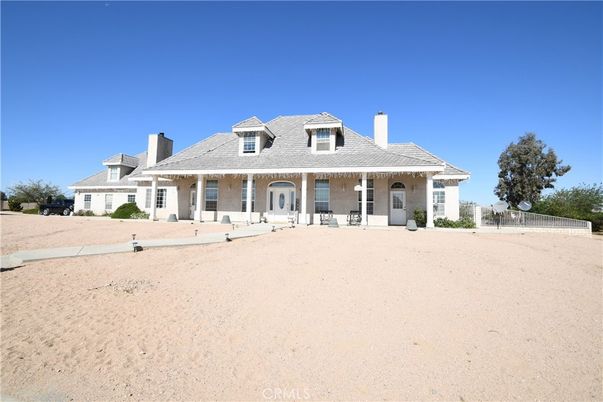 Backyard, Exterior, Facade, French Provincial