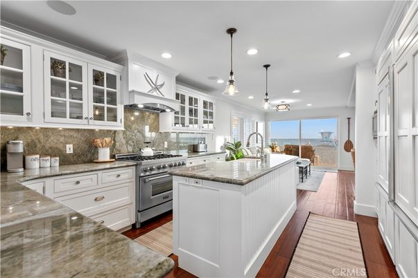 Interior, Kitchen, Pendant Lights, Recessed Lighting, Stainless Steel Appliances, Water, Wood Texture Flooring