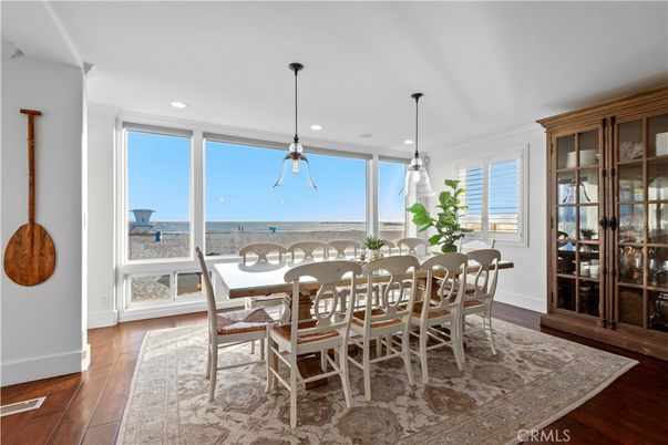 Dining room, Interior, Pendant Lights, Recessed Lighting, Water, Wood Texture Flooring
