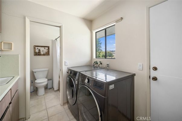 Interior, Washer