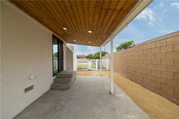Exterior, Recessed Lighting