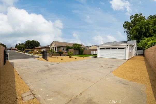 Backyard, Detached Garage, Exterior