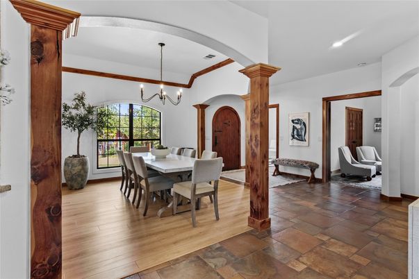 Chandelier, Dining room, Interior, Recessed Lighting, Wood Texture Flooring